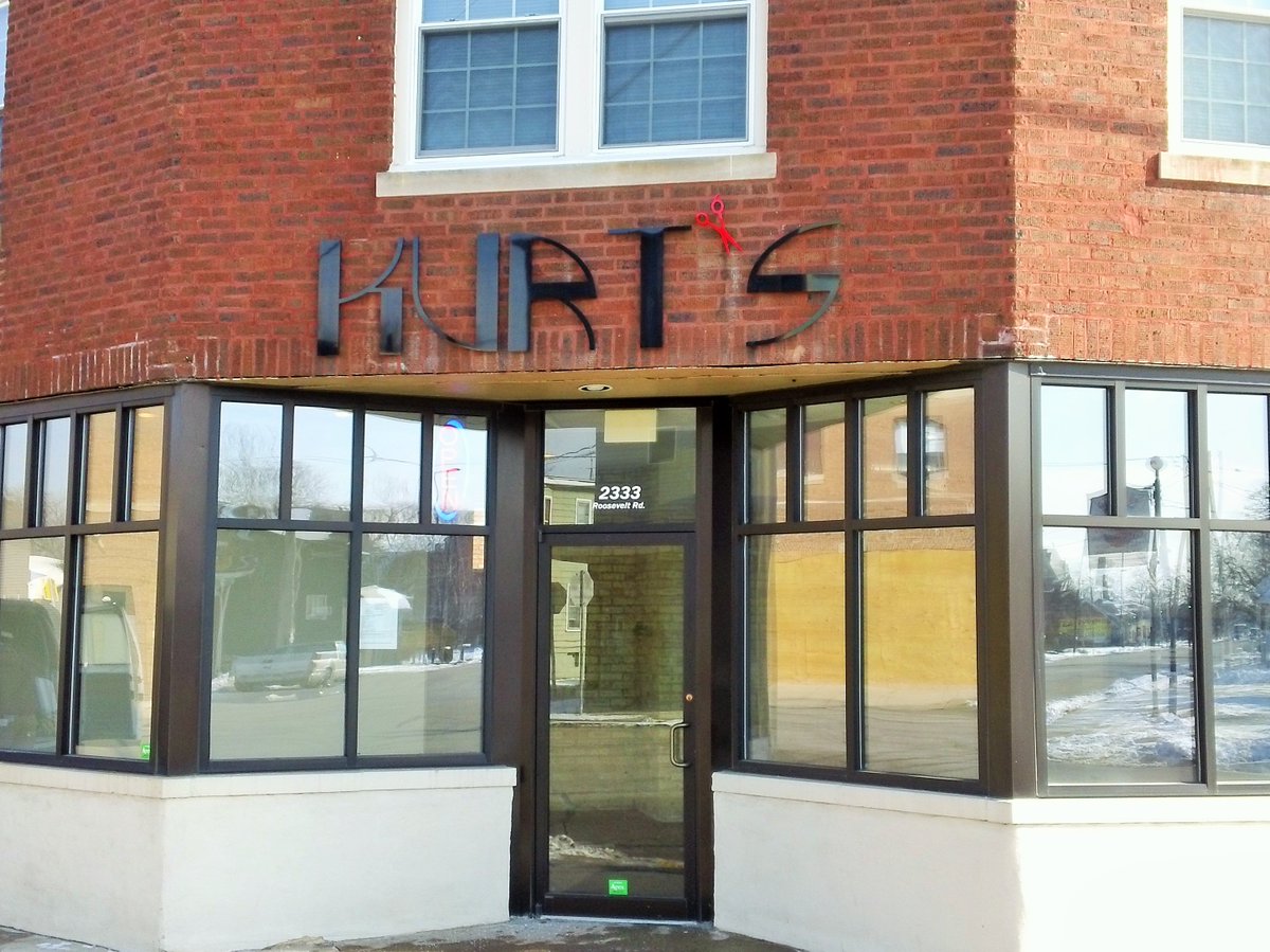 SARKenosha's tweet photo. Did you know: Nearly 70% of consumers indicated that the quality of a business’ sign reflects the quality of the business? Upgrade your signage to attract new customers! #signarama #growyourbusiness #freshsignage https://t.co/4zmPtR2OGF