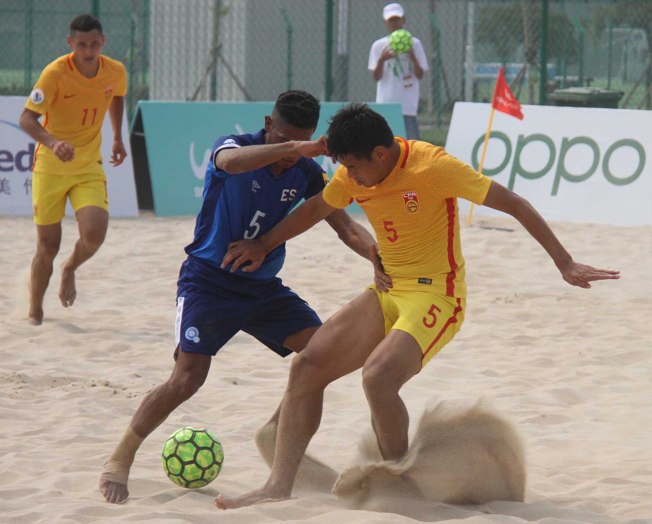 2019 Goalfun CFA China - Latino America Futbol Playa campeonato. EEBbV6UX4AEA9NM?format=jpg&name=large