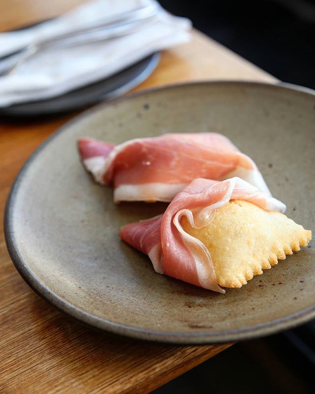 Cassandra Au tweet media