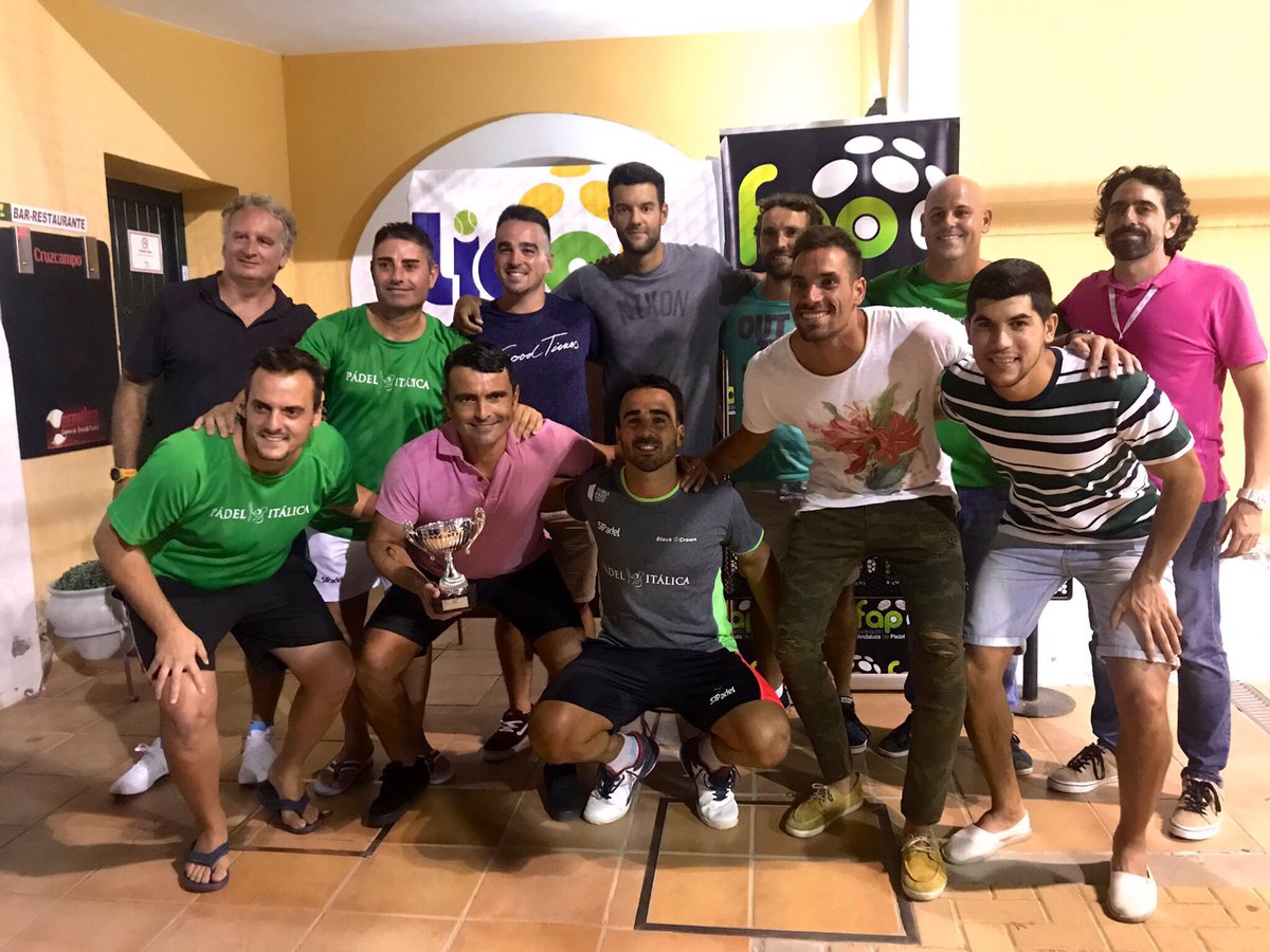 si_padel's tweet photo. ¡Oro y plata de las Ligas Provinciales de Andalucía! Los equipos de @padelitalica y @RioGrandeAR se hacen con el título de campeones y subcampeones de la fase regional de las Ligas Provinciales Absolutas de la @faponline ¡Enhorabuena!
#GoSIPadel 🥇🎾🥈 https://t.co/Va3OAlrLdi