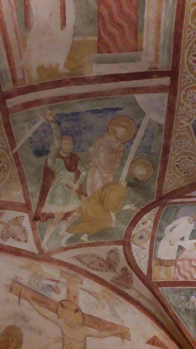 pennaribelle's tweet photo. Sulla volta della #cripta appare dipinta tra le altre la storia di San #Ermacora ricco cittadino di #Aquileia che chiese a San #Marco di convertirsi al #Cristianesimo e fu poi martirizzato per decapitazione... #Aquileia #Basilica Patriarcale https://t.co/fwXr51HzEh