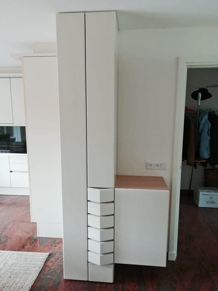 BanzBord's tweet photo. Recent geplaatst Bèta wandmeubel bij een tevreden klant. Mooi voorbeeld van hoe de ruimte in uw huiskamer optimaal benut kan worden met een Banz Bord wandmeubel. https://t.co/PynVM1fXcW https://t.co/yvzliwjVYH