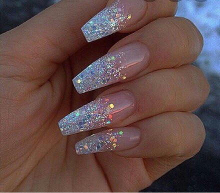 EmileePrincess's tweet photo. Never got these funded last time and ive had no nails on for nearly 3 weeks now. Ew. 
Nails -£35
Toes -£40

A princess should never pay💅
#findom #findommegoddess #findombratt #findomaddict #finsub #paypig #humanatm #bratworship #brattydomme #reimbursement #walletdrain https://t.co/Eji3LMTyvM