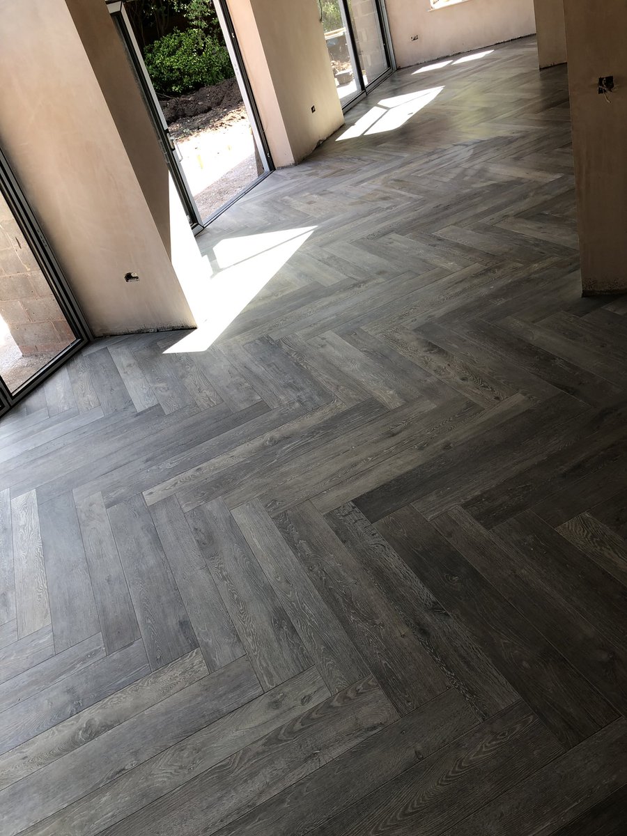 Urbane Tiling Ltd tweet media