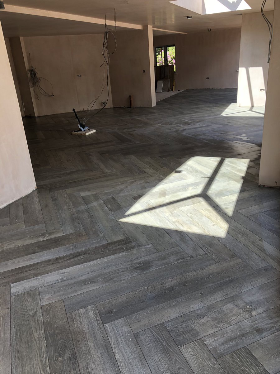 Urbane Tiling Ltd tweet media