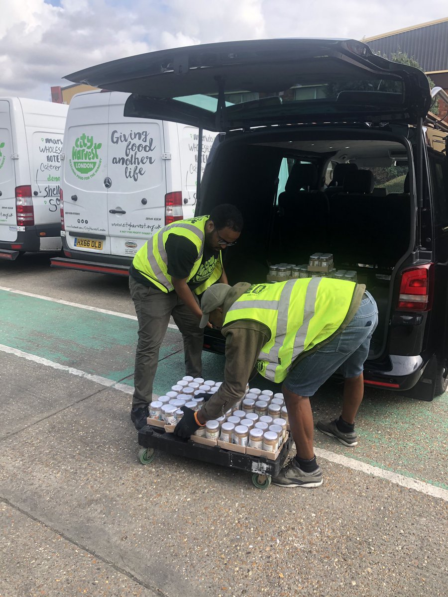 BonanzaFoodCo's tweet photo. At London Brunch Fest, we ran a special offer where for every jar we sold, we would donate a jar to @CityHarvest to help them feed the hungry 👍

The 468 jars that we donated weighed two of me (164g) and they will now be heading off to people that really need assistance. https://t.co/pJ7Y0uBa2R