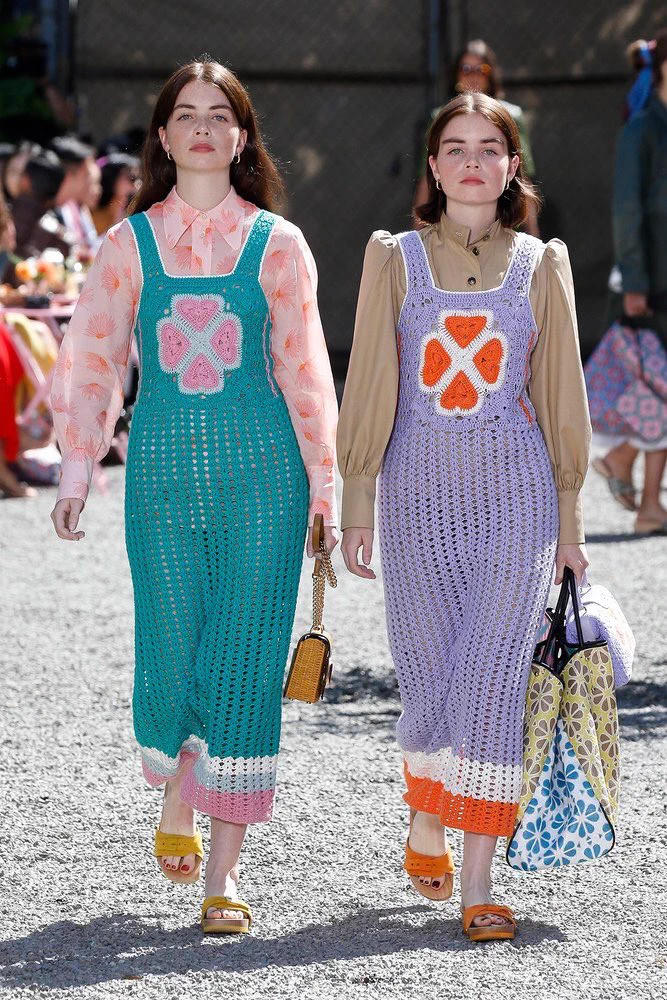 ケイトスペードの新作コレクションがなんだか見たことあるマークなのだがww