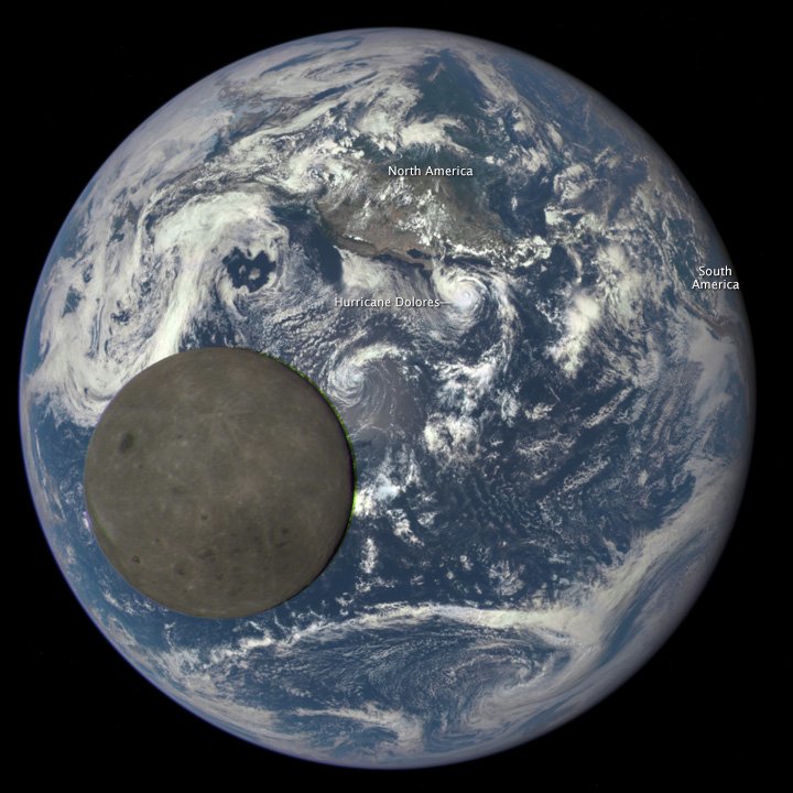 RGVishnoi's tweet photo. Earth and Moon https://t.co/0UVBfR9glW