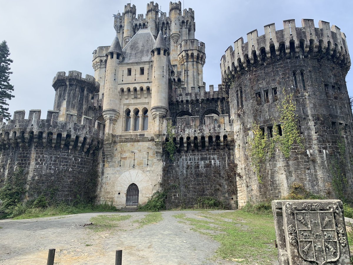 _iamVentura_'s tweet image. #Castillo de #Butrón #Abandonado #el @culturagob debería comprarlo y ponerlo a disposición de todos los españoles. 3,5 millones de euros.