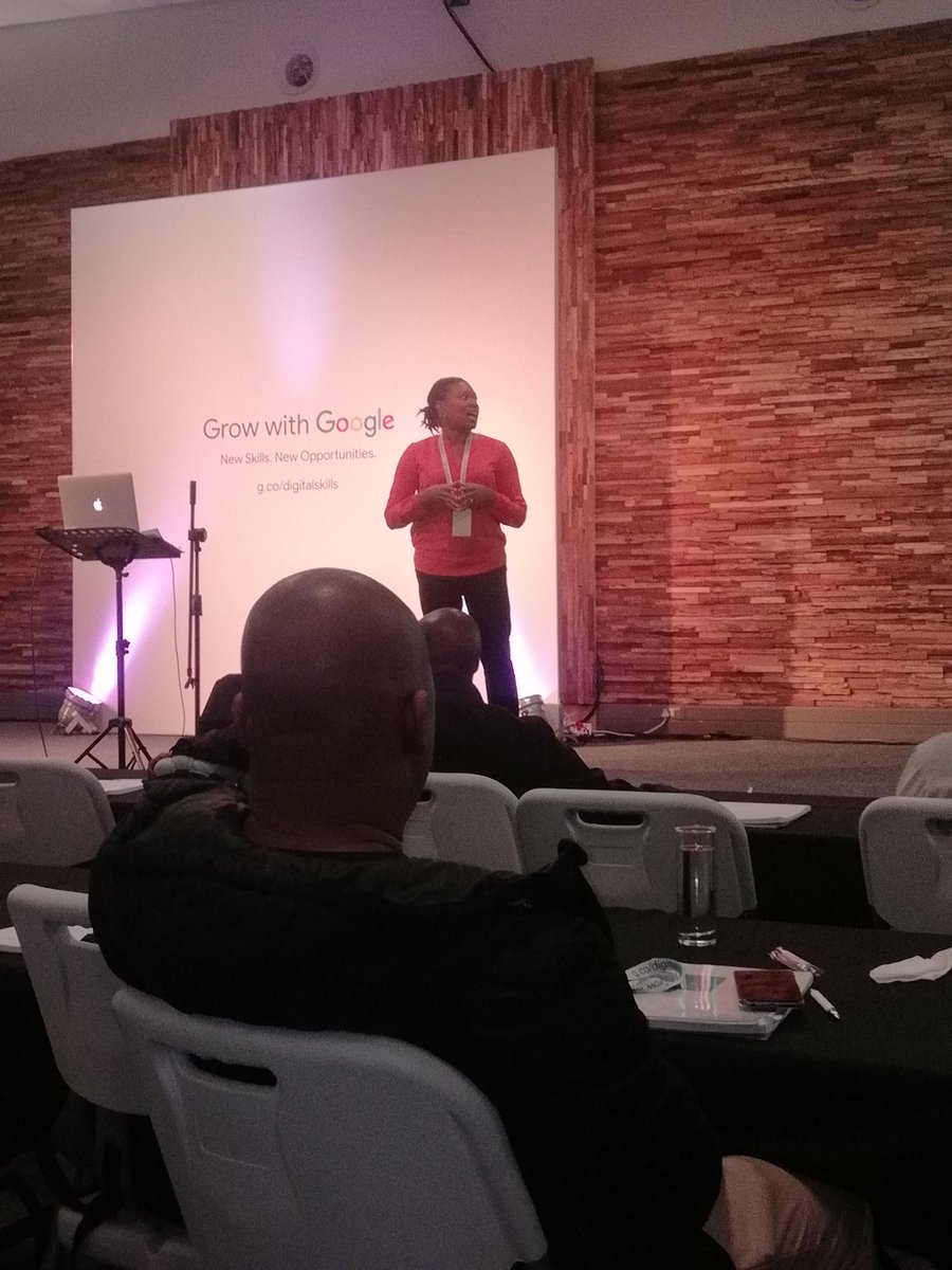 mahleyz's tweet photo. Ms Carice Anderson, leadership coach and entrepreneur is in the house.
#growwithgoogle
#AdvancedLearningHub
@DigitalSkillsAF https://t.co/KO3kR9STUA