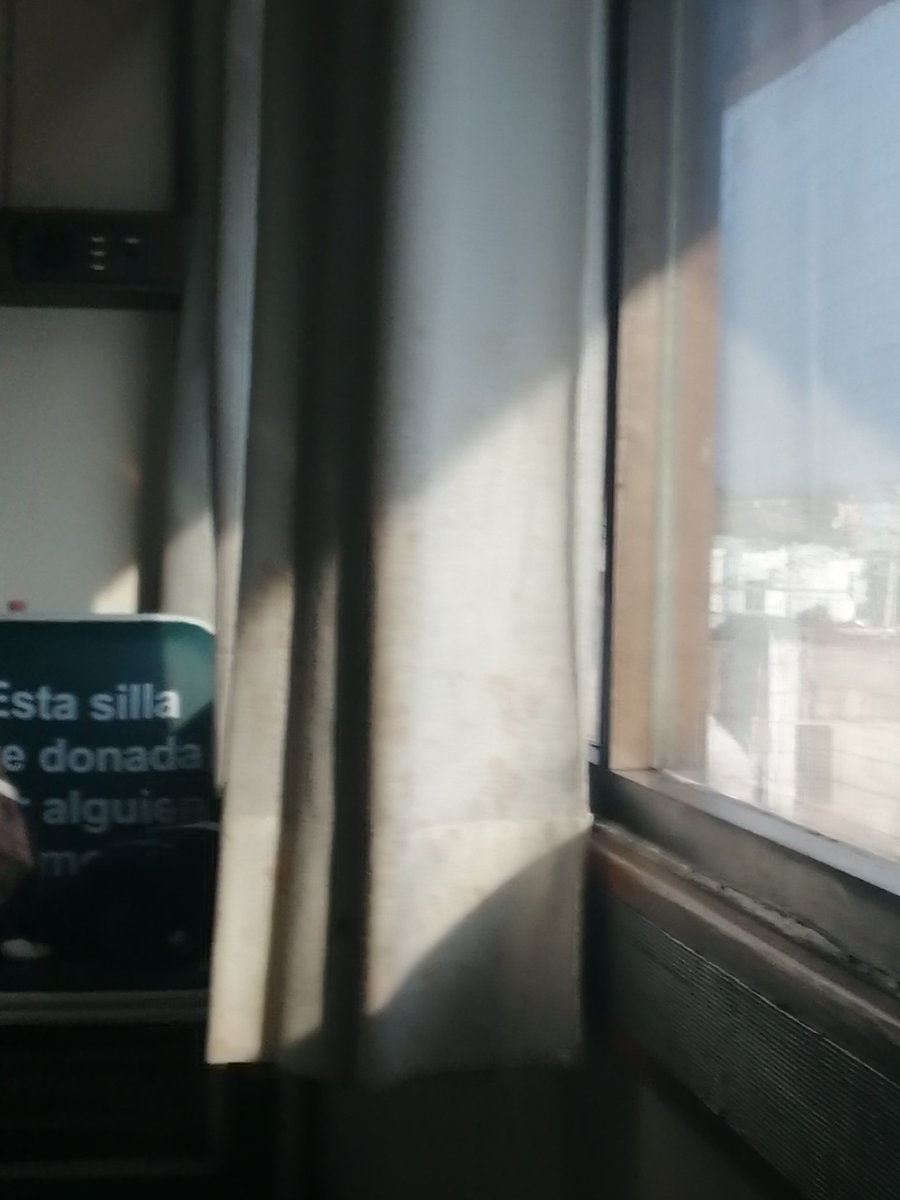 minerbike's tweet photo. Una lavadita a las #cortinasdelimss no les caerían nada mal, así es como están las cortinas del 2do piso de la #clínica29 del @Tu_IMSS https://t.co/tgUe1LbROb