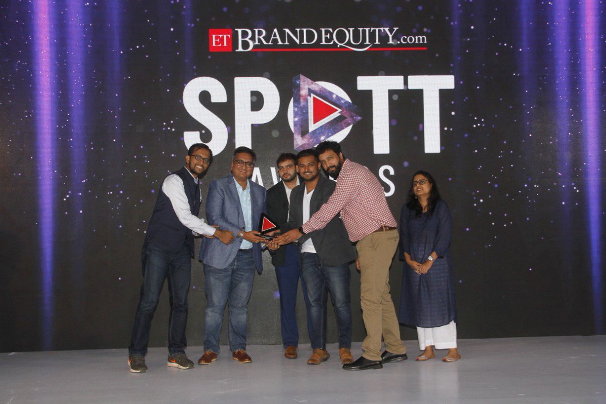 rishidarda's tweet photo. Super proud & elated!! Team @MiLOKMAT won 'Most popular web series/movies in Regional language' for our webseries #StrilingPulling at @ETBrandEquity #SpottAwards 2019. Congratulations @MaverickHJ , Abhishek Singh, Nikhil Takke, Mayuresh Devasthale & entire team for the fab work. https://t.co/pAIYcKIUD2