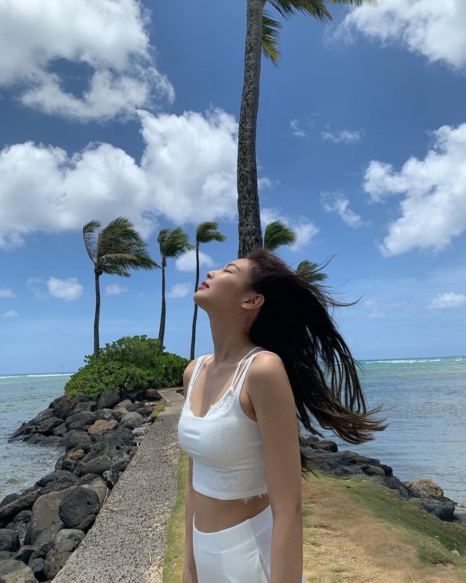 J_daisyrose1621's tweet photo. เจนนี่พี่รักหนู 😭💕💕💕💕💕🏝🏞🏖 ดือมากกกกกก
#JENNIE #Ruby_jnk https://t.co/eYjnXnZ9PV