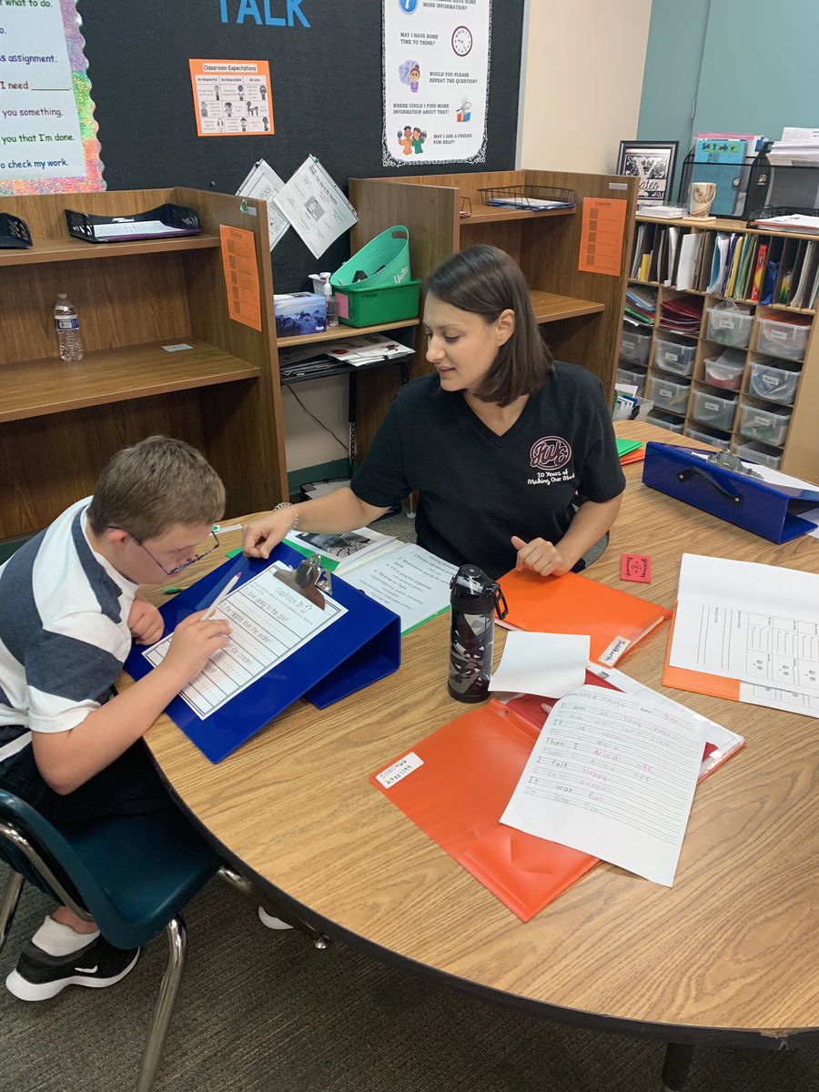 Mrs. Yates is a super star writing teacher! <a href="/janetbyatesEdu/">Janet Yates</a> #JWE20thbethechange