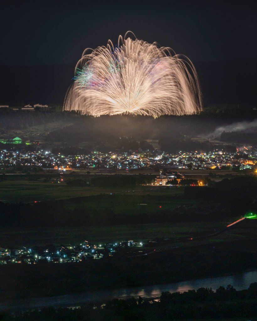 りゅういち 風景 速報 片貝花火の1日目の四尺玉失敗 片貝まつり 片貝花火 T Co Dxdq6e1dno Twitter