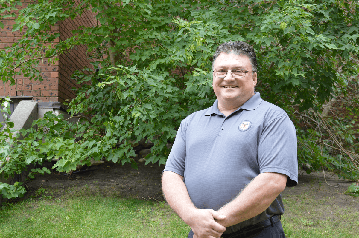 UnitedWayStoon's tweet photo. Meet Loaned Rep Lorne! Examiner, Canada Revenue Agency

What is one thing you have learned about United Way that you didn’t know before? United Way of Saskatoon has some of the most dedicated and welcoming staff ever (I suspected this but now I have seen it). https://t.co/7aDdZiI9QH