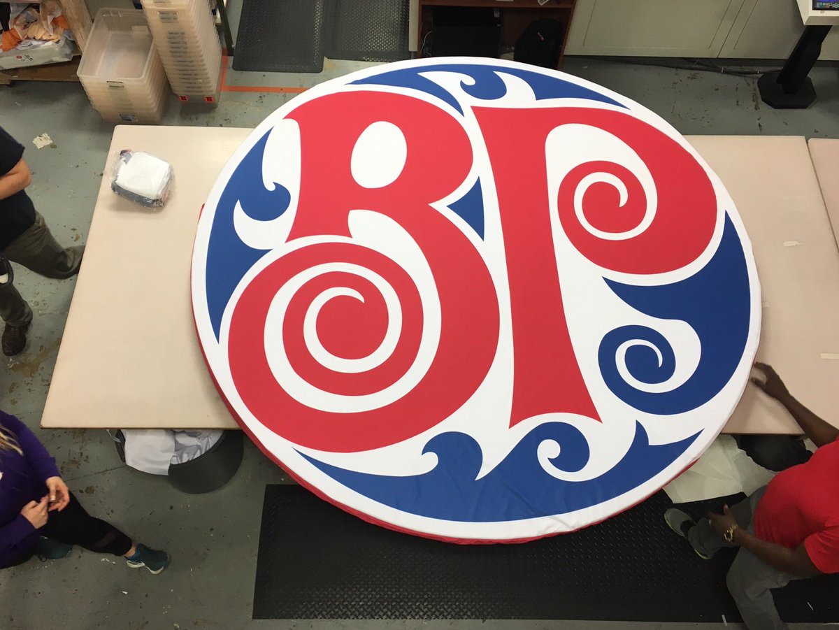 valleydyesub's tweet photo. @BostonPizzaWPG @Wpg_BlueBombers And here are a few more images, up close and personal. https://t.co/Z2LZWsSWKG