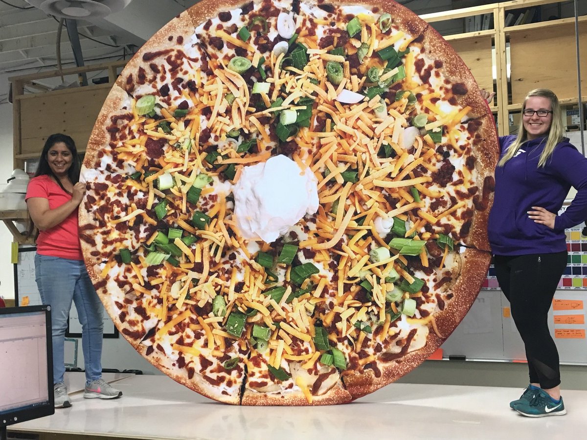valleydyesub's tweet photo. @BostonPizzaWPG @Wpg_BlueBombers And here are a few more images, up close and personal. https://t.co/Z2LZWsSWKG