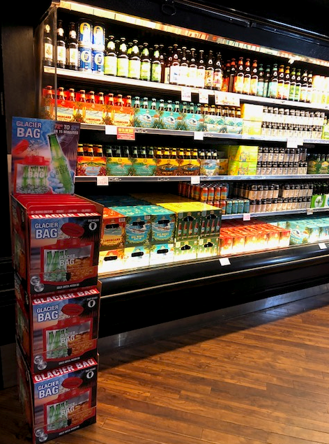 rpassociatesinc's tweet photo. Check out our Glacier Bags making a statement at @abcstoreshawaii across Hawaii! All you need to do is add ice and your favorite canned or bottled beverage will be ice cold in just 15 minutes! #GlacierBag #Hawaii #ABCStores #IceColdIn15Minutes https://t.co/H0JyS29a4i