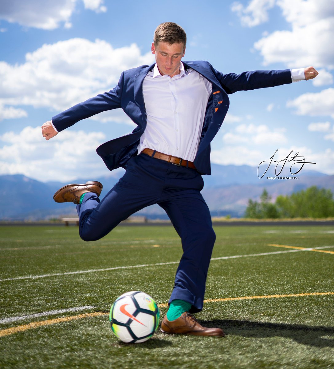 JsPTPhoto's tweet photo. All Business in this Athlete, #senior #2020 #business #blue #green #pinecreekhighschool #colorado #soccer #sports #athlete #studentathlete #senior2020 #goals #coloradosprings #pueblo #denver #copreps https://t.co/PUM0bsEczx
