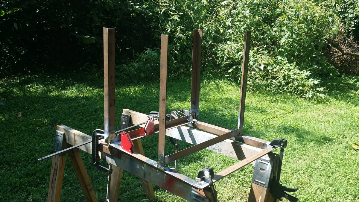 Uprights in place!Time for lunchRest in the A/CJeans and 80°+ heat are not fun but neither are hot sparks on bare skin!