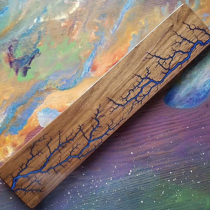 marketspacevend's tweet photo. Start planning out your art wall in advance of Sunday’s Crafts and Drafts at Lone Eagle Brewing in Flemington, NJ. We’ll have captured lightning carvings by @angrynimbuswoodcraft excitedly awaiting their new home - YOURS! Join us 9/15 from 12-5pm #craftsanddrafts #fractalburnart https://t.co/SmYlsdM7D4