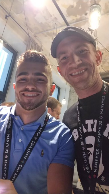 Finally met @Thony_grey @XBIZ Great Guy, give him a follow 🙌🏼 https://t.co/hmKupMNvBf<a class="tags" target="_blank" title="On Twitter" href="/?out=eyJ0eXAiOiJKV1QiLCJhbGciOiJIUzUxMiJ9.eyJpYXQiOjE3MTk4MDE3ODgsImlzcyI6InR3cG9ybnN0YXJzLmNvbSIsIm5iZiI6MTcxOTgwMTc4OCwiZXhwIjoxNzUxMzM3Nzg4LCJyZWRpcmVjdF91cmwiOiJodHRwczovL3R3aXR0ZXIuY29tL1Rob255X2dyZXkifQ.RgDo7721tJBq8cXamD5rrlPigdugzsUfnRQqWYXVtFuv_sUXAPcpYC1xDaS2_usUUv0Cve9Bf7vt6JPlwHlnZg">@Thony_grey</a><a class="tags" href="/tag/xbiz">@xbiz</a><a href="/tag/newprofilepic"class="tags"><span>#newprofilepic</span></a>