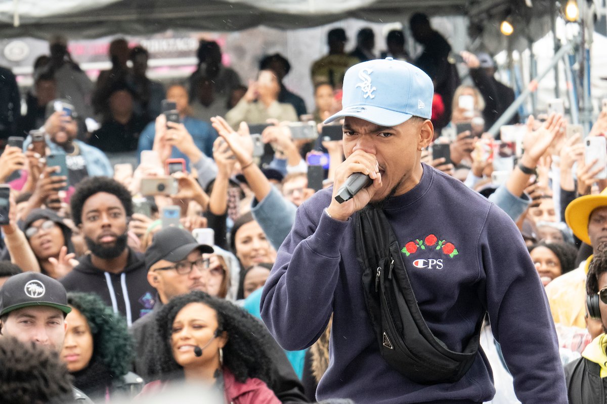 TheEarlyReg's tweet photo. Check Out Our Photos from Kanye West's Sunday Service in Chicago https://t.co/0n8jh43ged https://t.co/mfIdb68L44