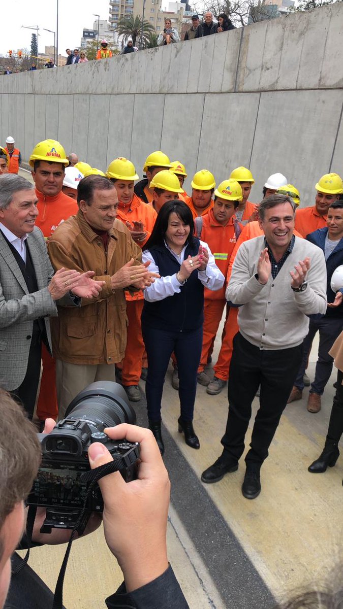 felolabaque's tweet photo. 👉Es una gran alegría participar de la inauguración junto al Intendente @ramonjmestre del túnel de Plaza España. https://t.co/6EDUmQvn5H