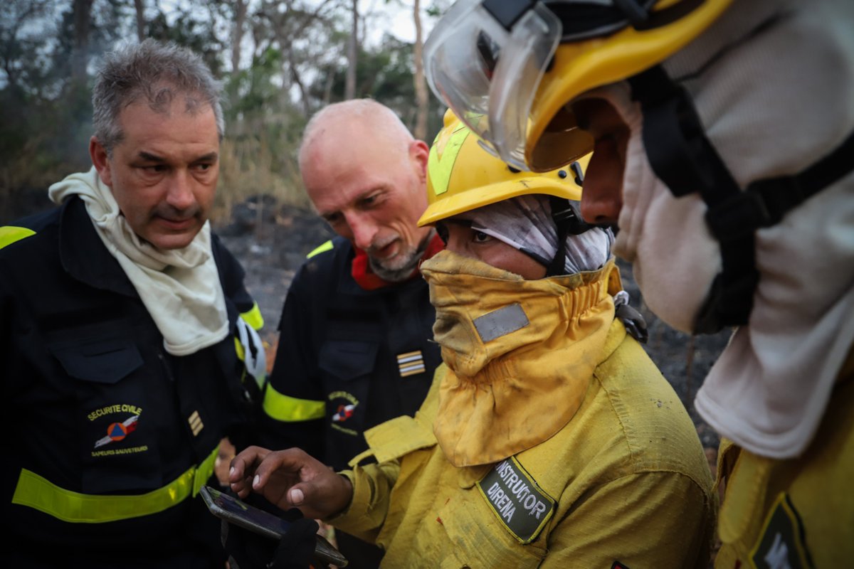 armeedeterre's tweet image. Les unités d&apos;instruction et d&apos;intervention de la sécurité civile #UIISC sont des unités de l’@armeedeterre mises pour emploi auprès du ministère de l’Intérieur @Place_Beauvau. Une de leurs spécialités est de lutter contre les feux de forêts, comme 👉 en Bolivie
#ActForAmazonia
