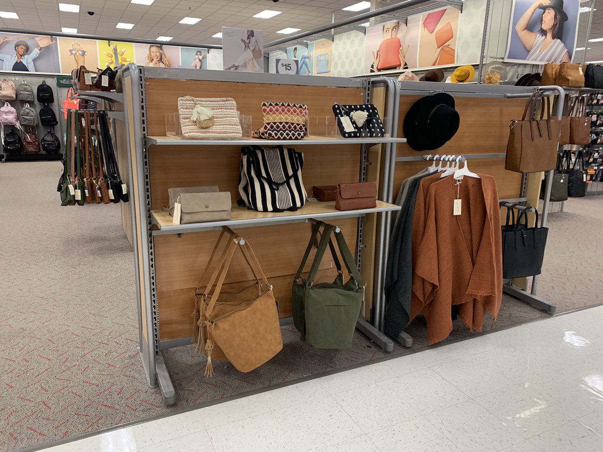 Amanda Knack (@manna1247) on Twitter photo Our accessories set!!! Looking so great! #T1456 Our accessories set!!! Looking so great! #T1456