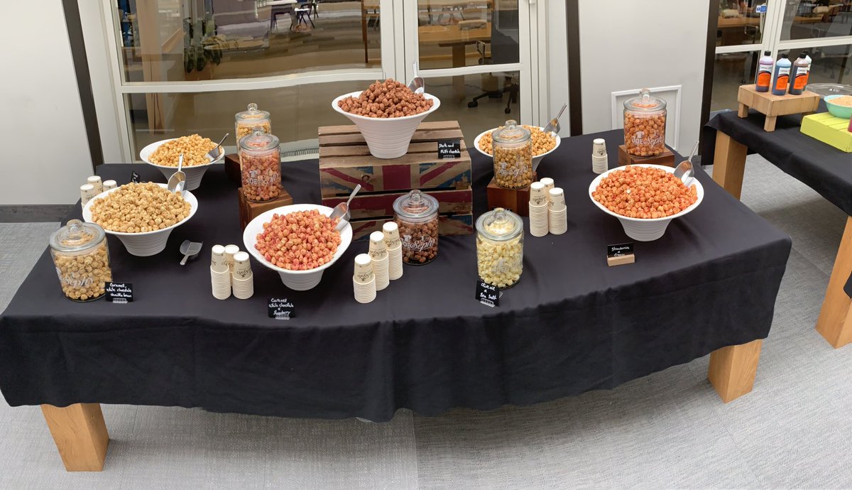 dannewtongreen's tweet photo. Nice way to start the week off #MondayTreat #IssTrueFood #IssFoodServices #Scones&ClottedCream #popcorn #mocktails #IceCream #veganRange #SweetCart #SweetTreat #RetroGames @Chris_Potter196 https://t.co/Z2nVV25iEL