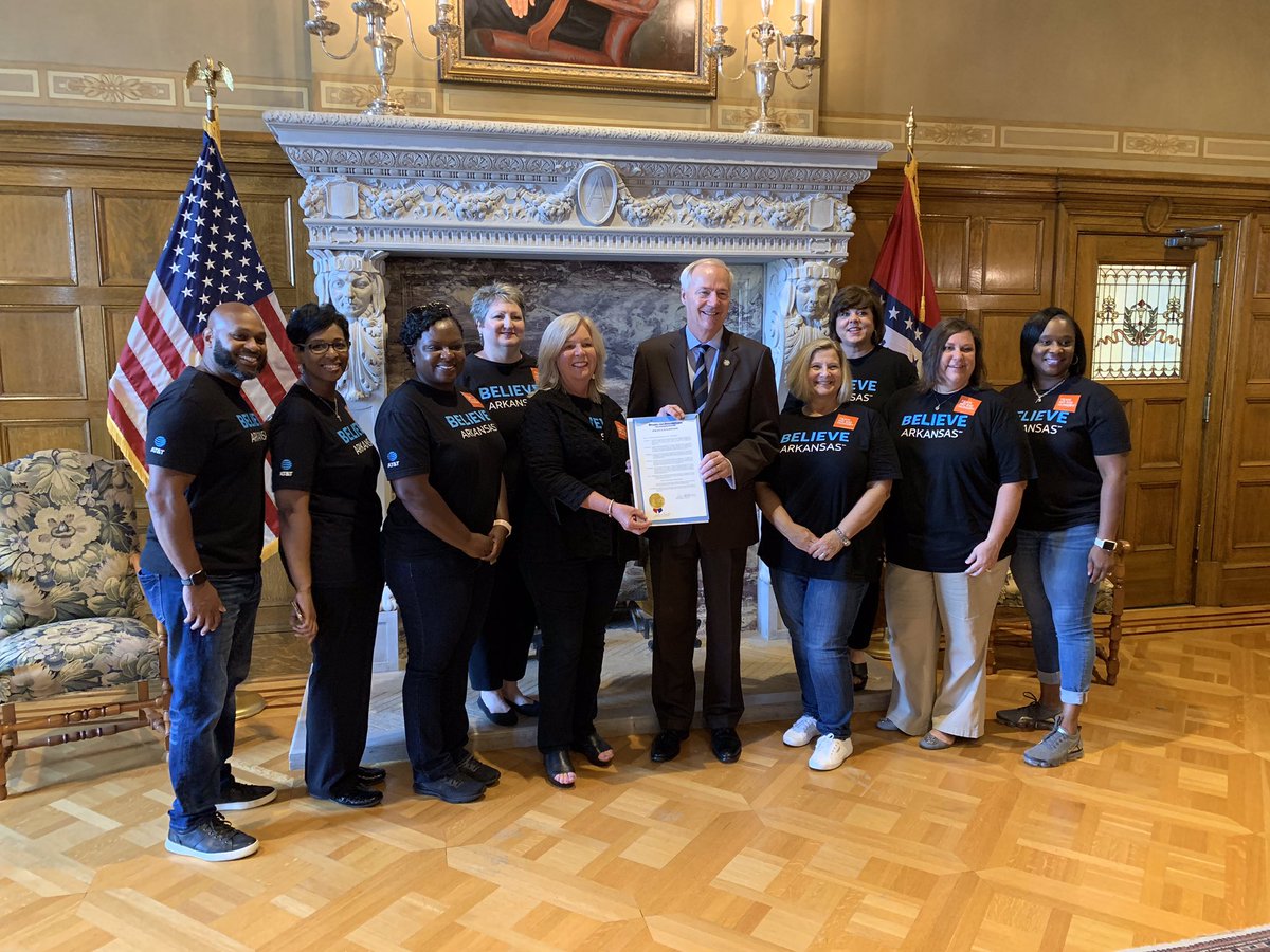 melindafaubel's tweet photo. Thank you Governor @AsaHutchinson for proclaiming September as Hunger Action Month! @ATT Arkansas employees are helping combat hunger and food insecurity with our #BelieveAR initiative. https://t.co/qiZQ6y7TvA