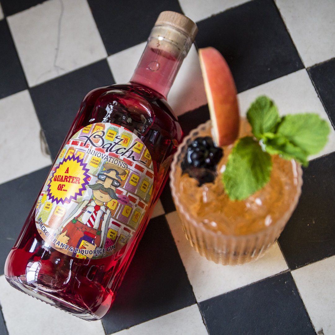 BatchDistillery's tweet photo. Hope you're all surviving Monday, the thought of getting home to this is getting us through this last half an hour! 💪#MondayMotivation #MondayMood #BatchGin https://t.co/b9QlrMLN2Q
