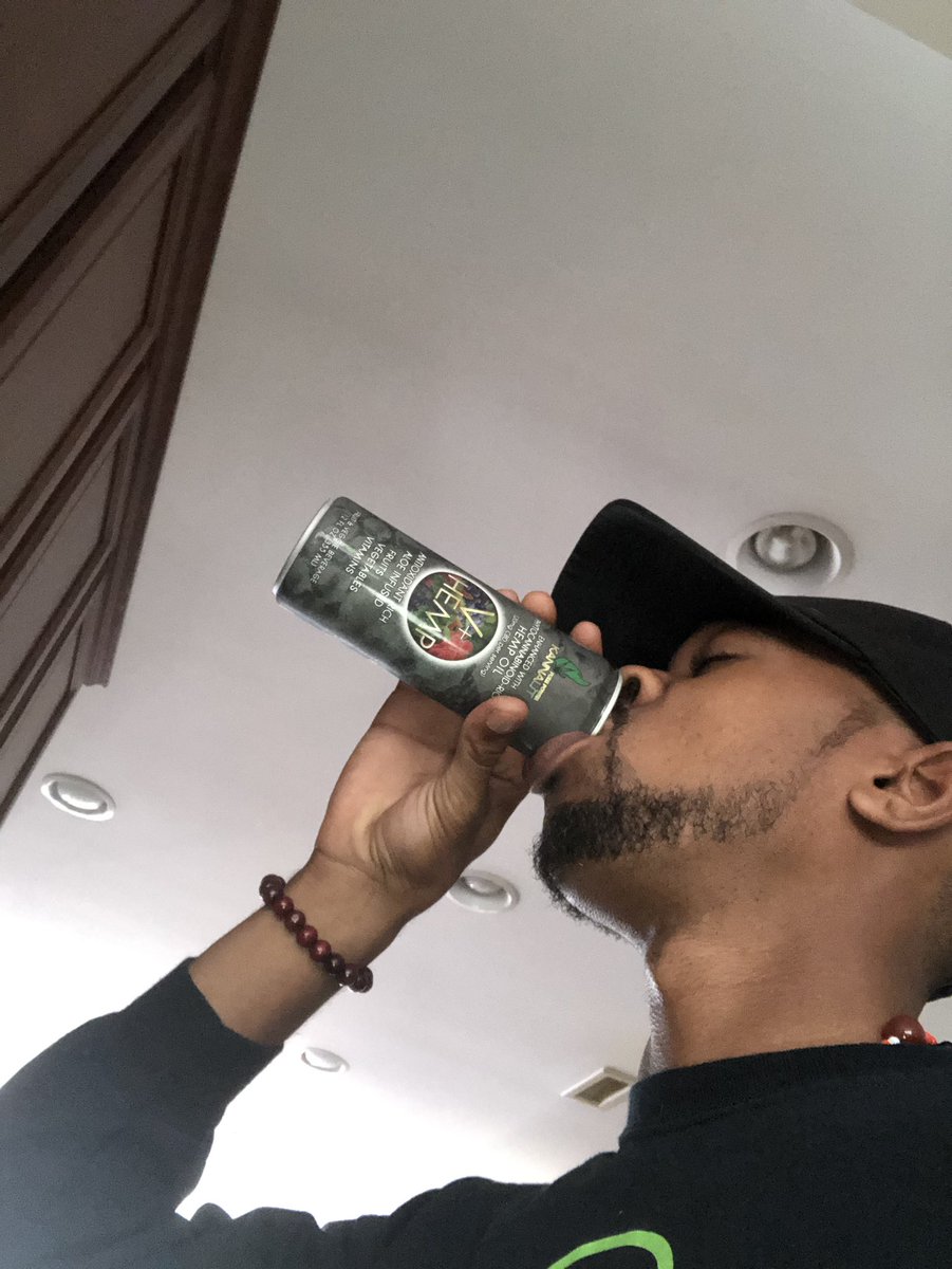 kanna_lit's tweet photo. Blended with a proprietary formula V+Hemp is packed with natural stimulates free of jittery effects. Get Kannalit today! #hemp #CBD #energy #fullspectrum #Vhemp #healthy #wellness https://t.co/rYhCEhUZ7p