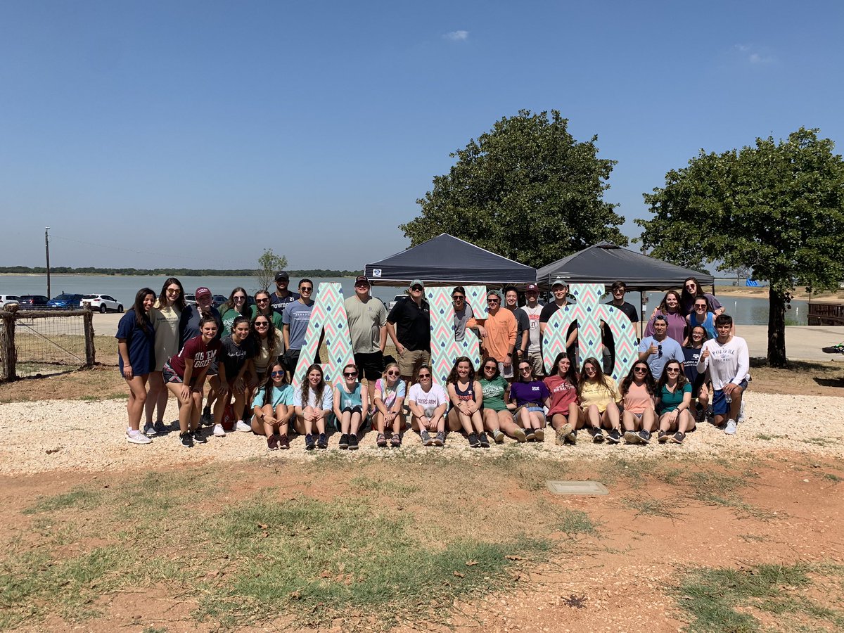 ParadigmTAMU's tweet photo. I think lake day was a huge success! Thanks @Aggie_AEPhi  hope to do it again soon! https://t.co/dB5smZm1gE