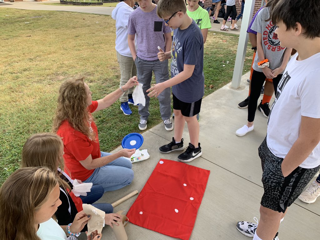 RCEMiddle's tweet photo. Students on #teamprowess❤️ were creating new #PantherHuddle🐾 flags this morning to kick off the new school year! #teamrce🐾 #loveourstudents💜 https://t.co/PeniBWVOHS