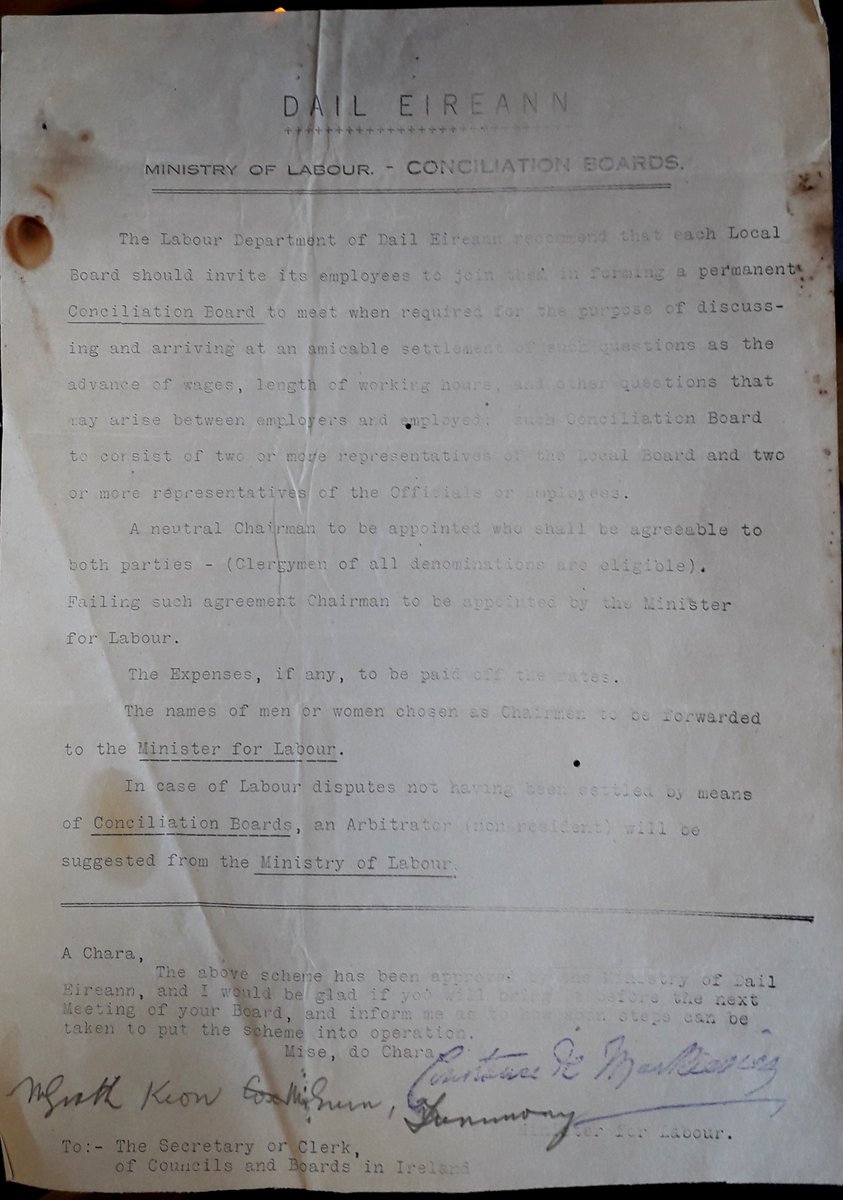 DonegalCoArchiv's tweet photo. Circular from First #Dáil to each local authority, incl in #Donegal re: formation of a permanent Conciliation Board for labour disputes. Ctss de #Markievicz was Minister for Labour in #FirstDail. #democracy #IrishHistory #Ireland https://t.co/KSS3K5N0FV