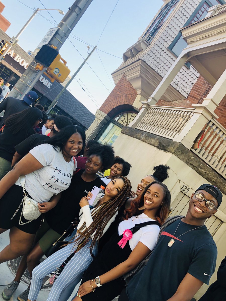 LGHS_HCS_SR's tweet photo. With @LGHS_HCS seniors @GeorgiaStateU for a college tour! So excited! #thestateway #gsutours @TonyTow64072183 @HenryCountyBOE https://t.co/rmoXzWkVjC