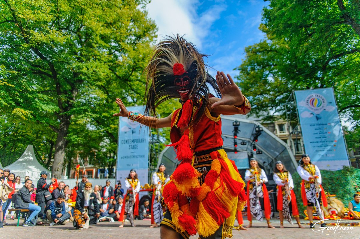 The Embassy Festival 2019 was a fantastic success! Visit our Facebook page for hundreds of pictures and more. facebook.com/embassyfestiva…. #embassyfestival