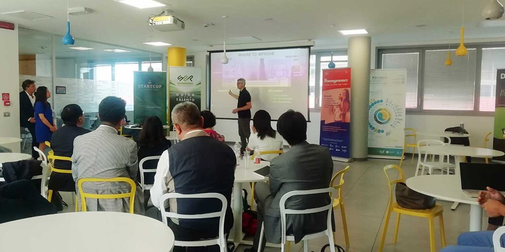 PoliHub's tweet photo. Giornata speciale oggi in compagnia della China Federation of Industrial Economics 🇨🇳
Un'occasione per raccontare il modello operativo di #PoliHub e per presentare alcune delle nostre incubate @app_quality @isaacsrl_italia @artinessreality @treesolu  #DroneRadioBeacon🚀 https://t.co/gGP8AIONEU