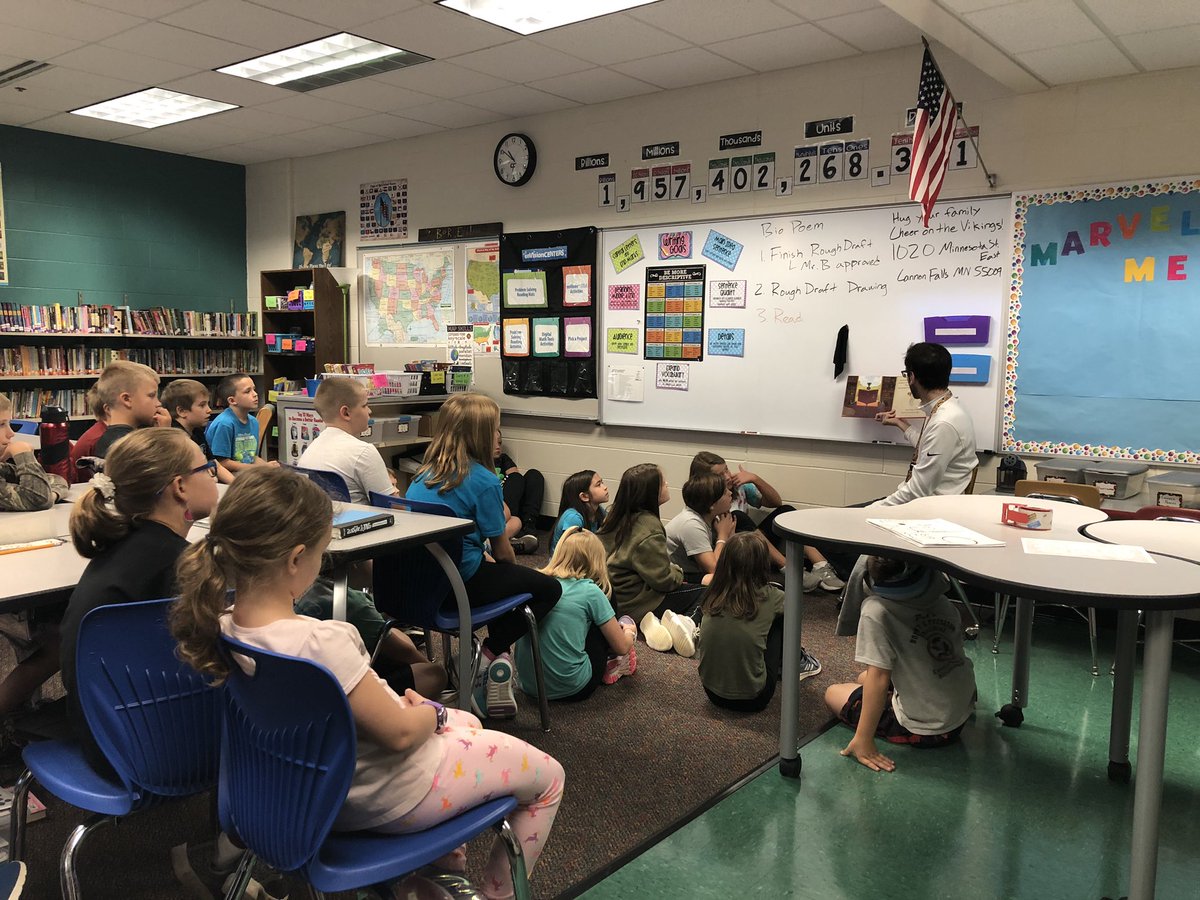 cschliep4's tweet photo. Watching my coworker read to his class...love the WONDER!! @DJBorgen4 https://t.co/uoIvvOr0WM