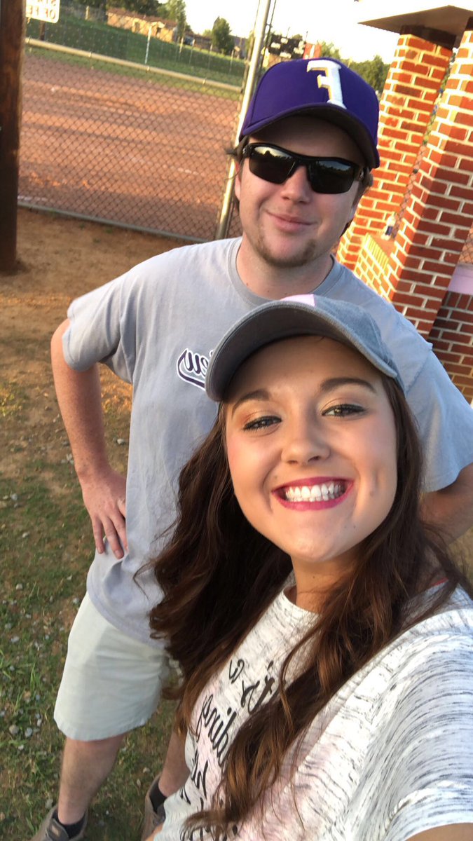 MorganNicole00's tweet photo. Happy birthday my bestie! @rusty_yancy https://t.co/aO1MQa12zo