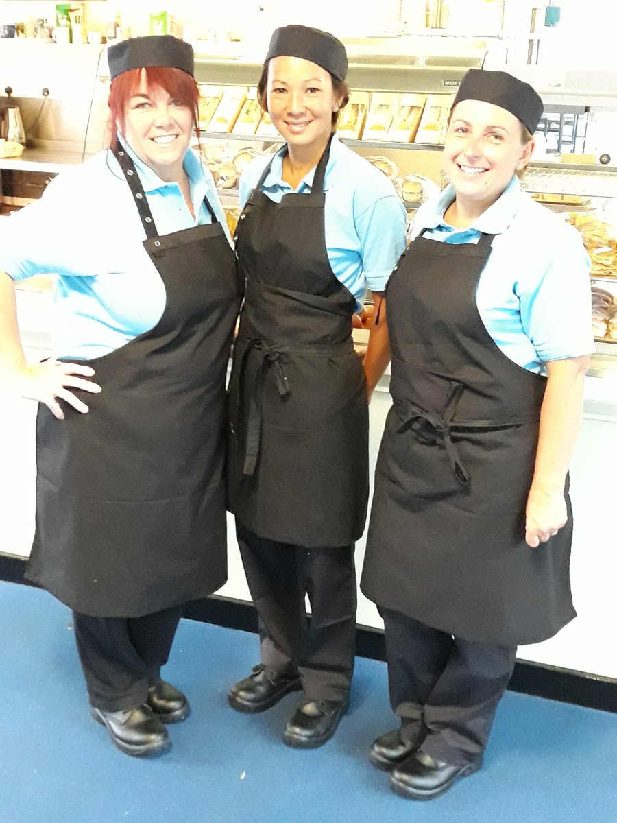 59Tlane's tweet photo. Welcome to my new team at St Michael's Middle School, Wimborne, Martine, Steph, Louise, #caterlink https://t.co/eAkhcRbrft