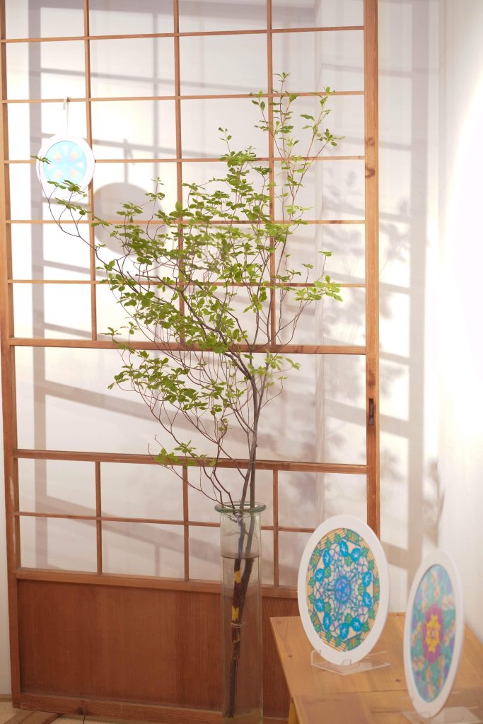 koto_workshop's tweet photo. コト。のメリット
<お客様>
●気軽に参加できる。(選べる)
●作って終わり。のワークショップとは違って質問もしやすく満足感がある。
●講師のことが事前に知れる
(情報明記がしっかりしている)
<講師>
●普段の活動エリア外でサービス提供ができる
●参加したいイベントだけエントリーできる
#取材 https://t.co/4J1xhr4JGf