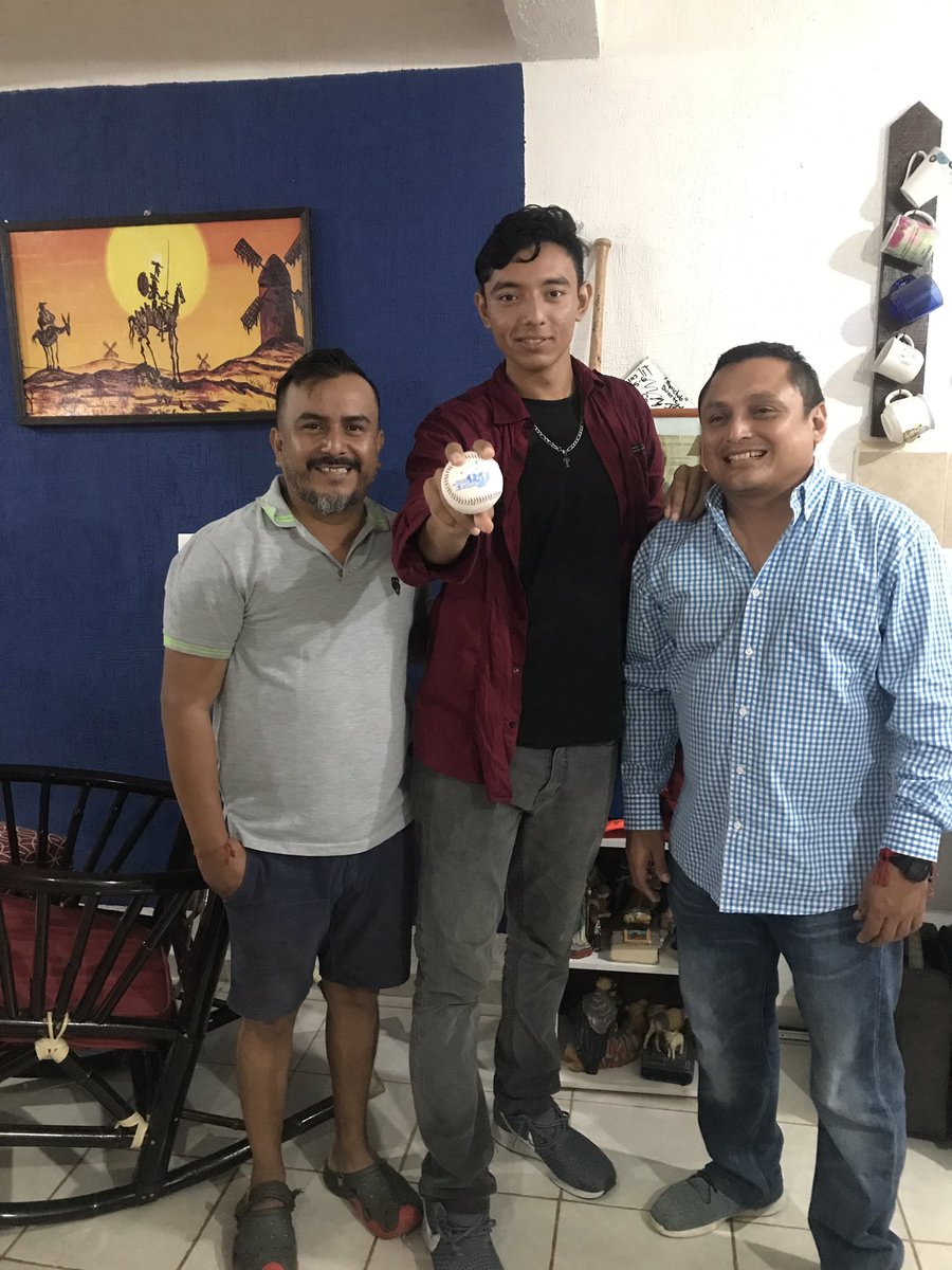 Masvidascamp's tweet photo. Orgullo Campechano @Yankees_Beisbol con todo #ErnestoBorges https://t.co/9kPSsQKxsv