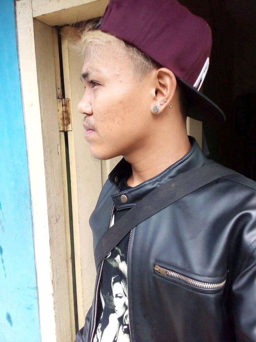 sultan_berto's tweet photo. Apa jadi gigolo atau simpanan tante2 itu enak sih🙄🤔

#tantenakal #tantegirang 
#pecintatante https://t.co/ZhiA4oVgyN