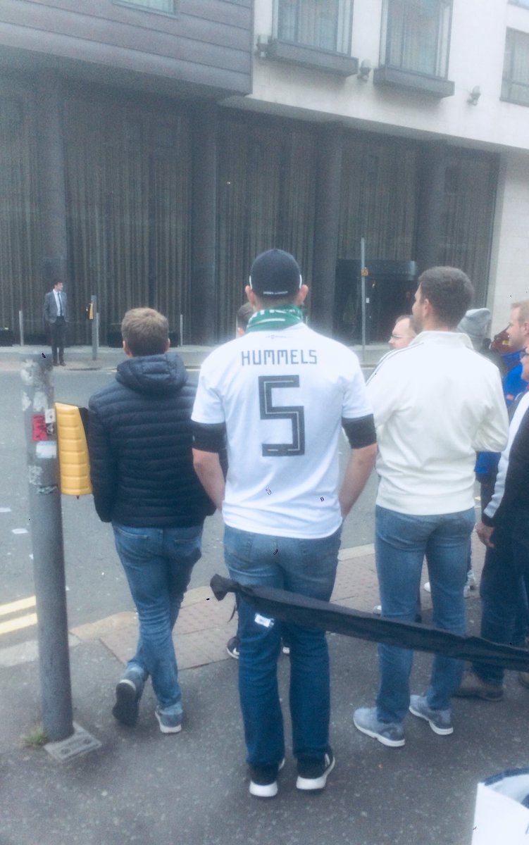 Passend zur Abwehrdiskussion - Belfast. Jetzt. #NIRGER