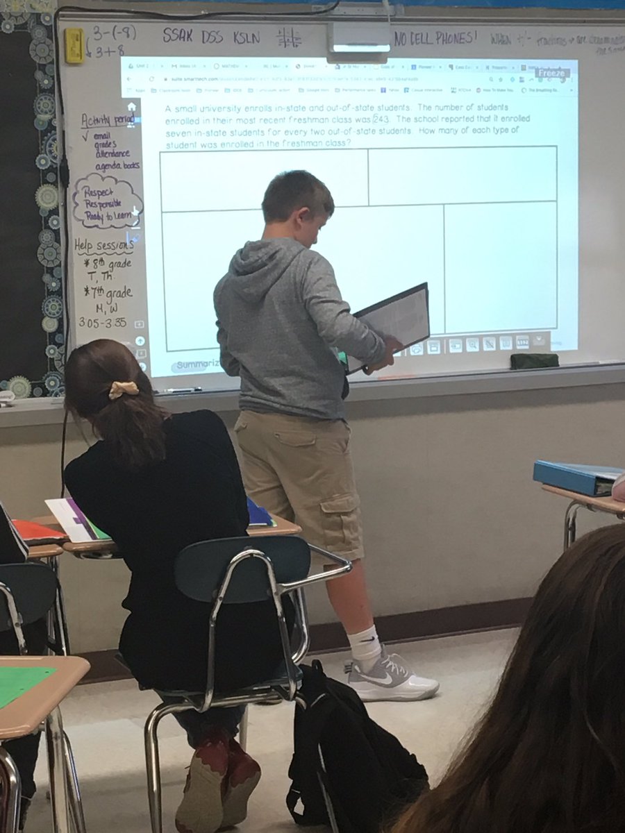 arynfreels's tweet photo. Giving new meaning to “student teacher.” https://t.co/jJuTNKer39