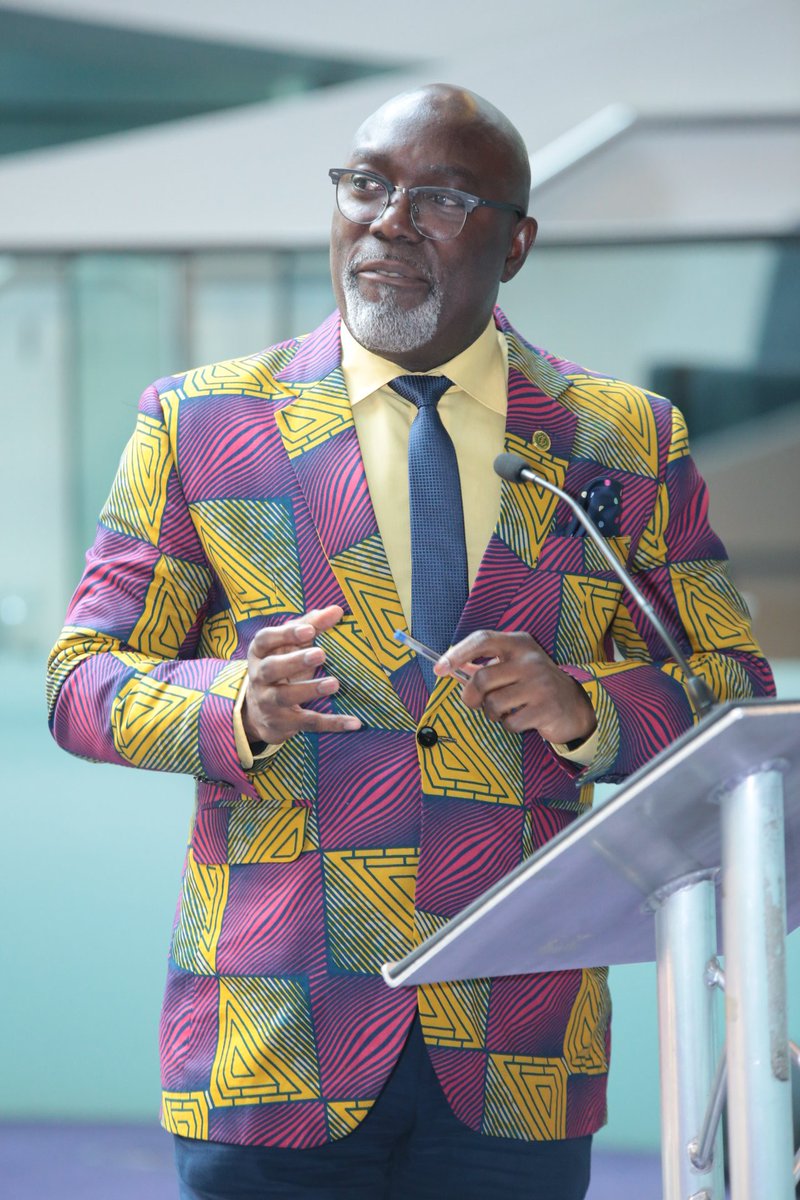 Keynote Speech: Papa Kow Bartels, Ghana's High Commissioner <a href="/ghanamissionuk/">Ghana Mission UK</a> celebrating the uniqueness of #Ghana and celebrating the work the government is doing.

#FAconf19 #MadeInGhana #shiftyoursupply #yearofreturn